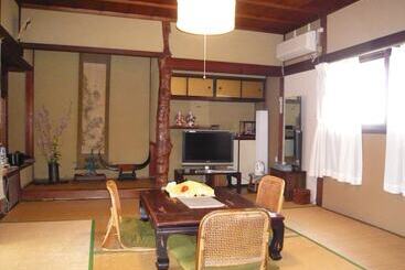 ペンション Tsubakiso