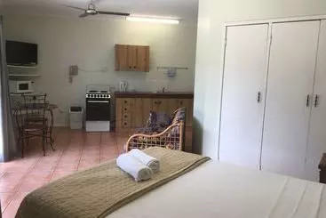 ツーリストアパートメント Whitsunday Waterfront Apartments