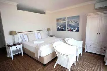 צימר Fairlight Beach House