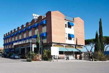 בית מלון כפרי La Pace