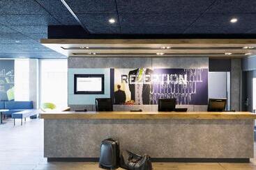 בית מלון כפרי Ibis Budget Zurich Airport