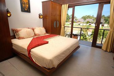 Beachside Villa Tawan