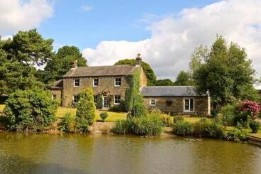 کلبه Woodsome Hall Golf Club Dormy House