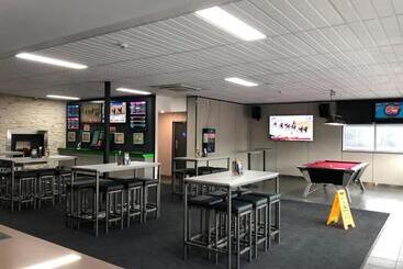 Brighton Hotel Motel