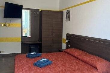 فندق Albergo Astro