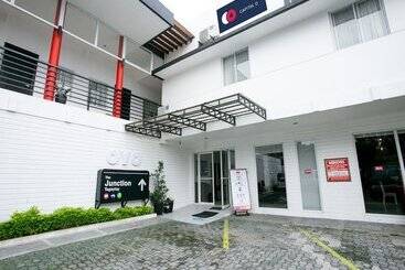 Отель Capital O 642 The Junction Tagaytay