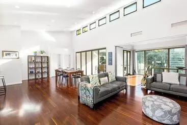 ホテル Tranquil Getaways On Obi Maleny