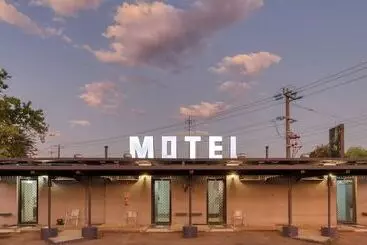 호텔 Rose City Motor Inn