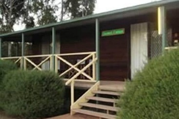 בית מלון כפרי Cabins On Halls