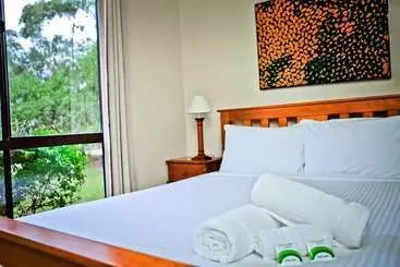 Hotel Cabins On Halls