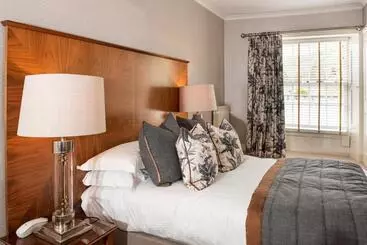 کلبه Roundthorn Country House & Luxury Apartments