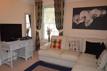 Bed and Breakfast The Priory