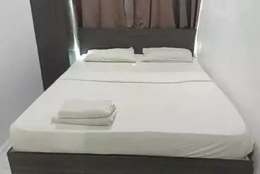 Hotel Checkedinn