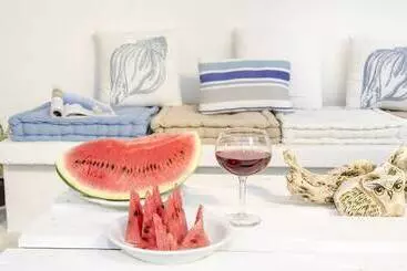 아파트 Mouras Studios