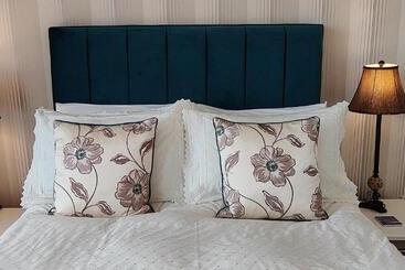 Pension Douglas Park Guest House