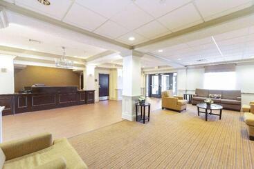 Otel Ramada By Wyndham Jackson Ms