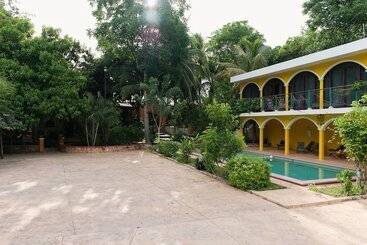 Resort Otel Saakluum Ruta Puuc