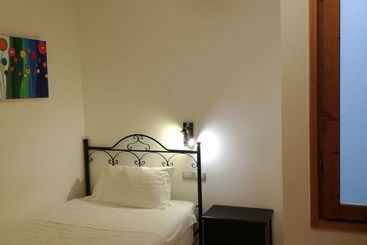 Отель Cagliari Novecento