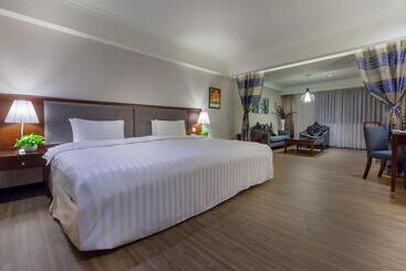 هتل Check Inn Taipei Neihu