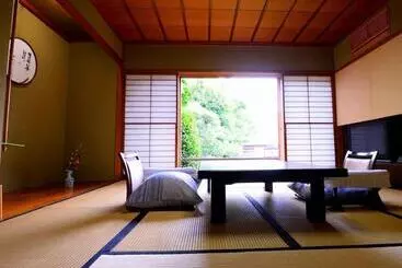 Отель Sakuragaokasaryo