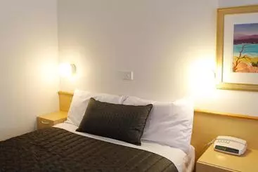مُتل Mid City Motor Inn Queanbeyan