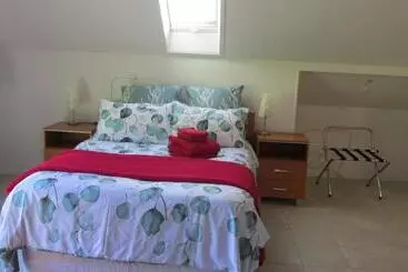 پانسیون Fantail River Lodge