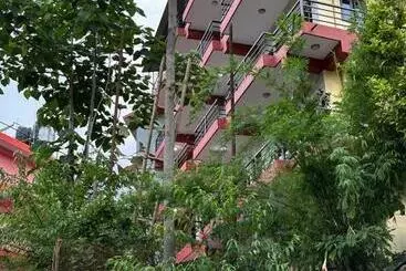 Forestway Hostel & Backpackers