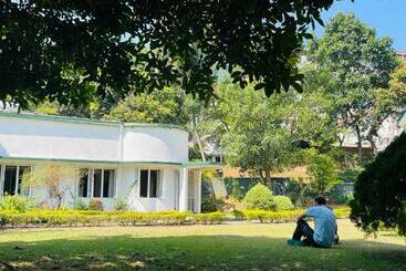 Bed and Breakfast Fortuna Heritage Home