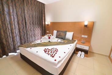 Kurort Grand Ozgul Thermal Holiday Village