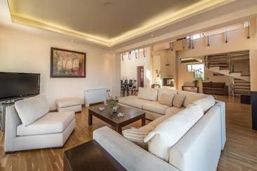 Astarte Villas - Istar Villa