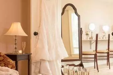 Caldwell House Bed And Breakfast