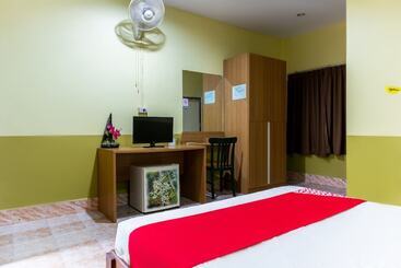 هتل Diamond Home Resort