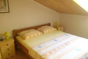 Отель Guesthouse Zeko Rozat