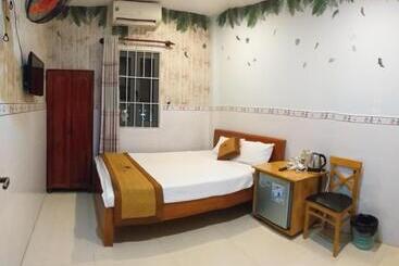 酒店 Ngan Giang Guest House