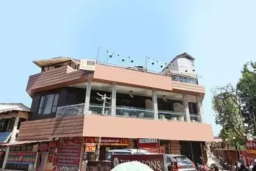 Hotel Oyo Premium Near Pnb Bank Kulri Chowk