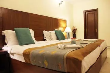 ホテル Oyo Premium New Rise