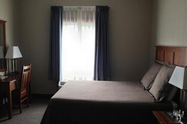 Otel Pleasant Night Inn Carthage Ny