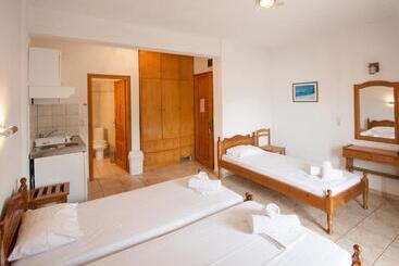 پانسیون Laura Skiathos