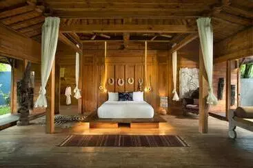 אתר נופש Blue Karma Village