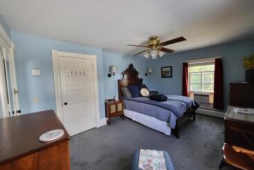 The Fox And The Grapes Bed & Breakfast