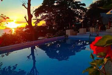 فندق Banana Sunset Bar & Bungalows