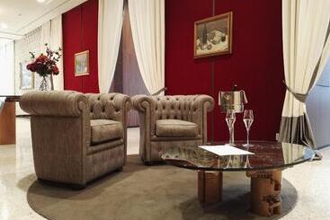 펜션 Villa Lario Resort Mandello