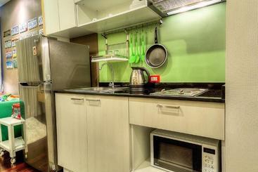 Huoneistohotelli The Title Boutique Phuket