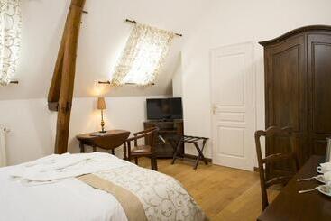 צימר Aux Charmes De Maintenon