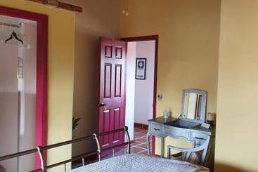 민박 Hacienda Rancho Santini