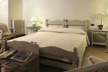 Отель Le Barchesse Di Villa Corner