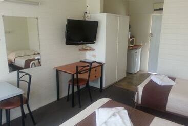 Sunraysia Motel & Holiday Apartments