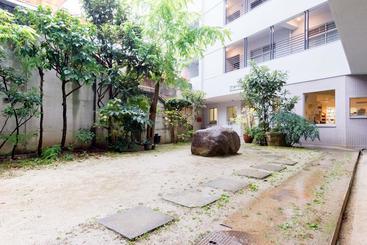 הוסטל Kobe Student Youth Center