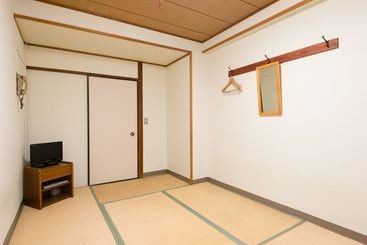 فندق صغير Kobe Student Youth Center