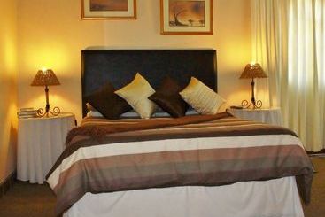 ペンション 9 On Rigg Self Catering Accommodation